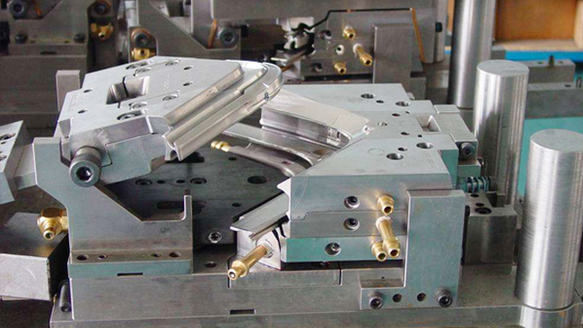 昆山模具鋼材廠(chǎng)給您分析不同EDM加工參數下的白層厚度大概是多少？